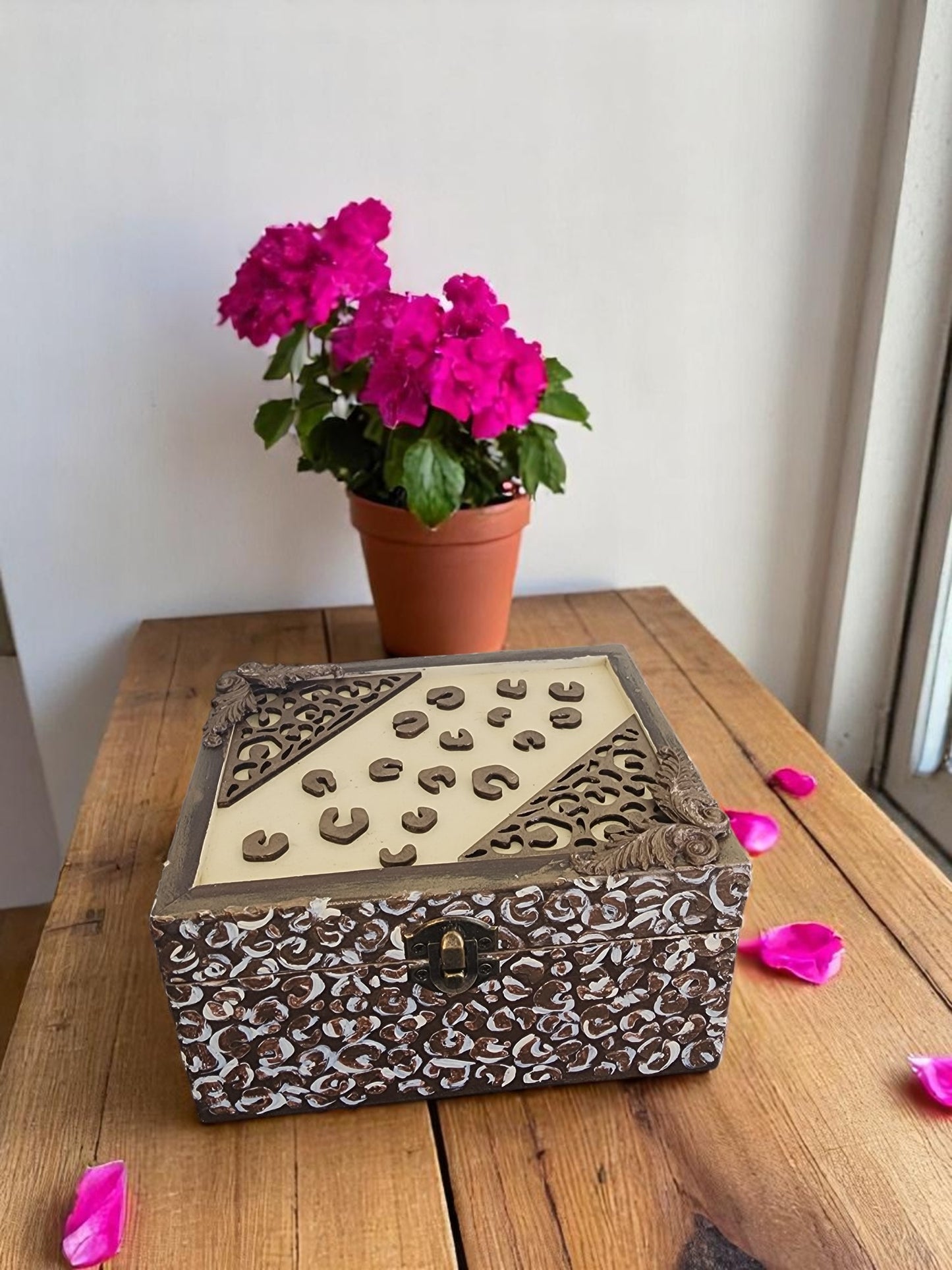 Wooden box