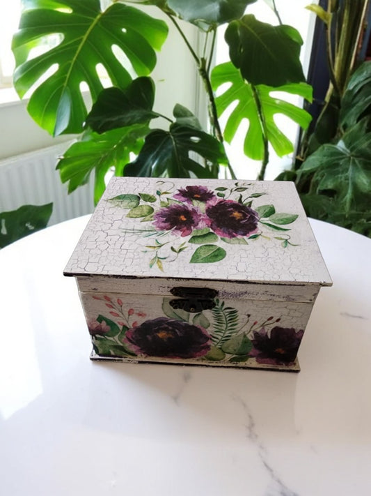 Wooden box