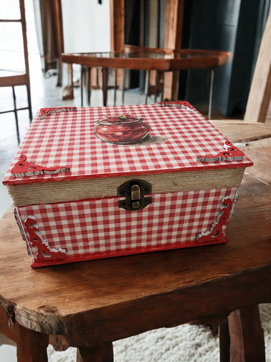 Wooden box
