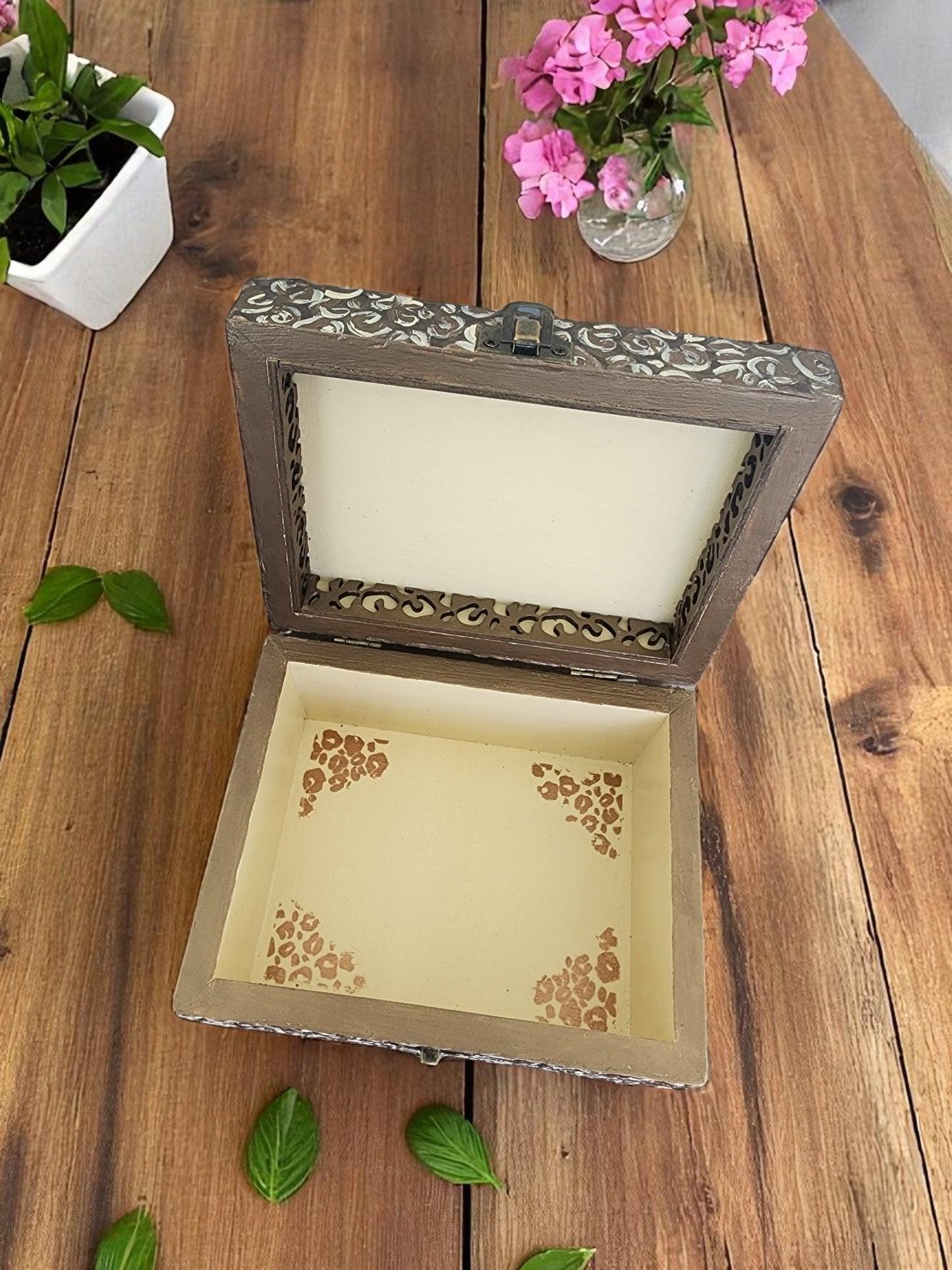 Wooden box